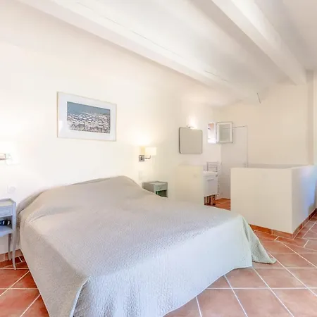 Holiday home La Tropezienne - Welkeys *