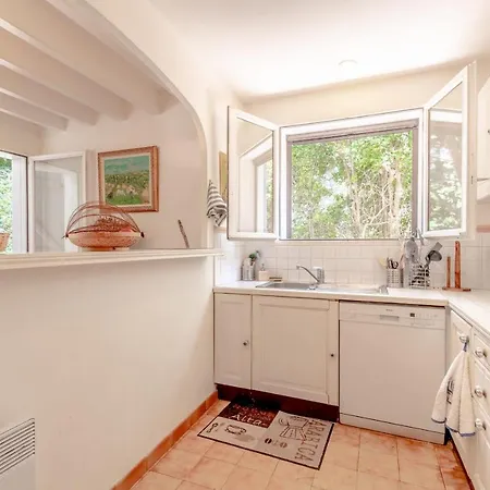 Holiday home La Tropezienne - Welkeys *
